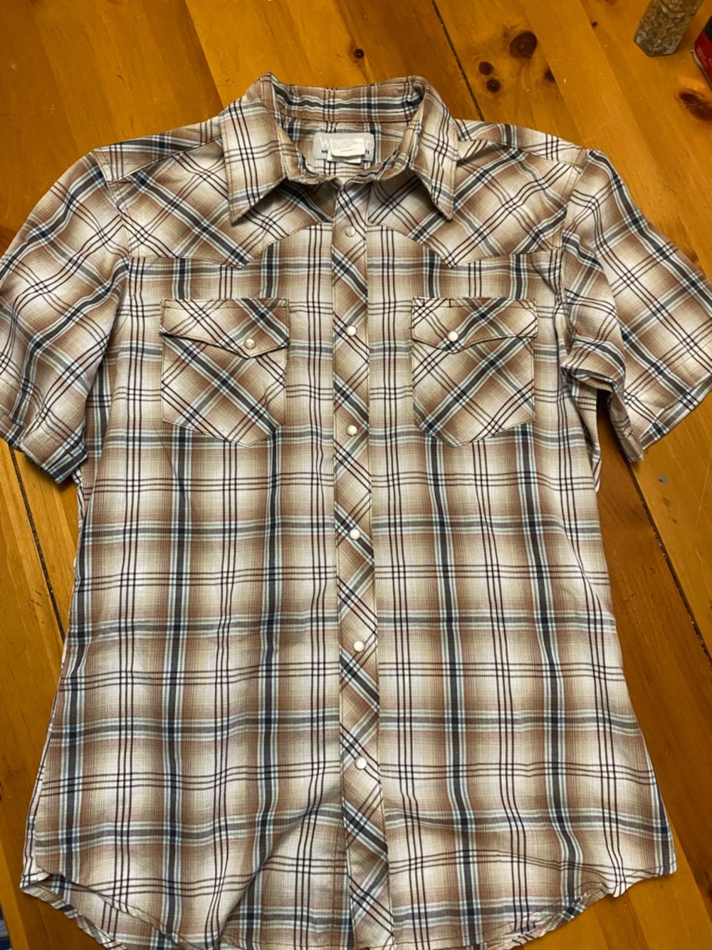 Wrangler Brown and Cream Plaid Short-Sleeve Button-Down Shirt